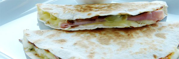 Quesadilla De Jamón Y Queso