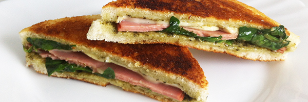 Sandwich De Brie y Mortadela