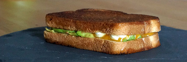 Sandwich De Queso y Aguacate